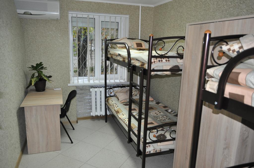 Hostel Bayit Кременчук Екстер'єр фото