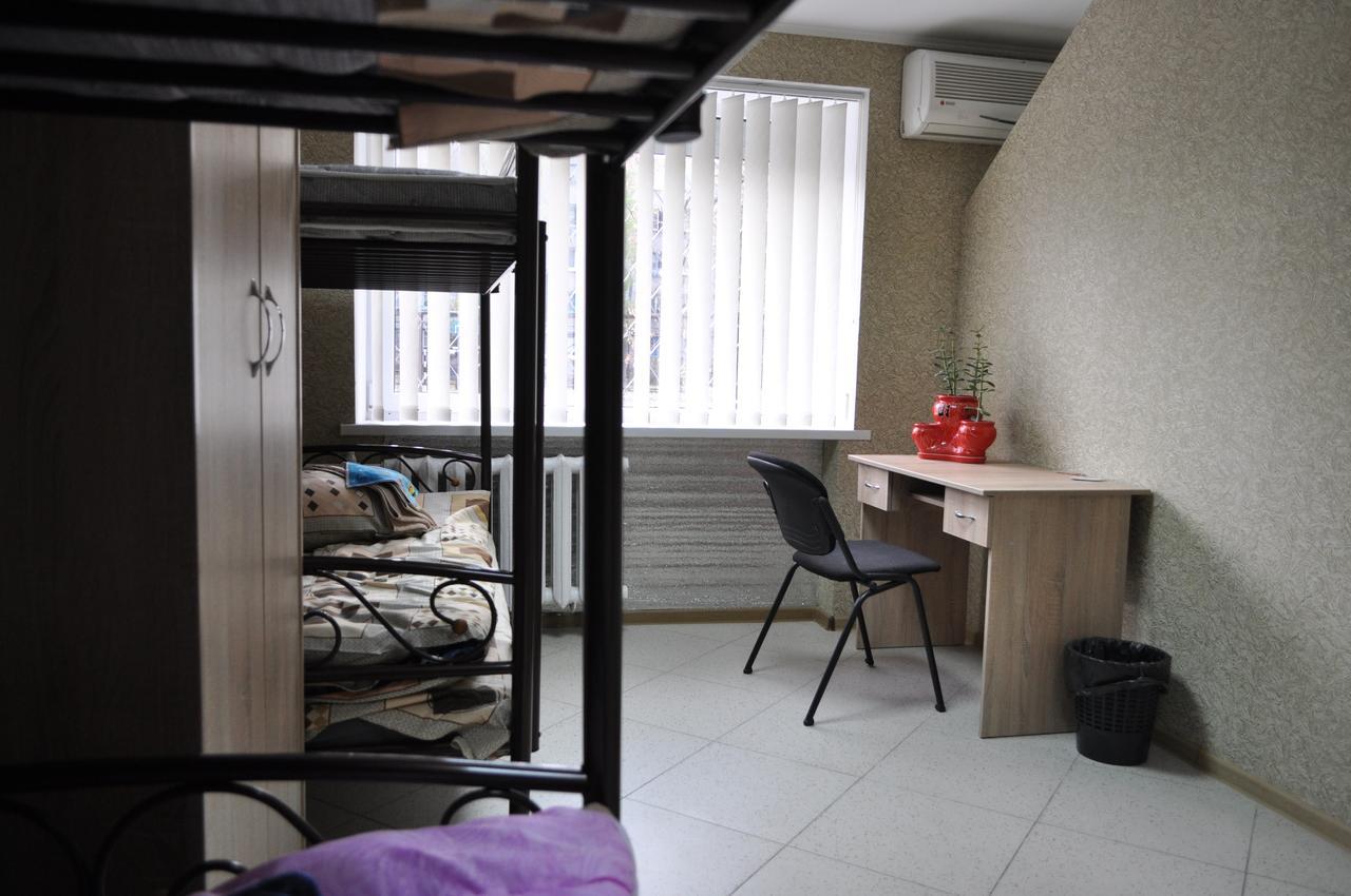 Hostel Bayit Кременчук Екстер'єр фото