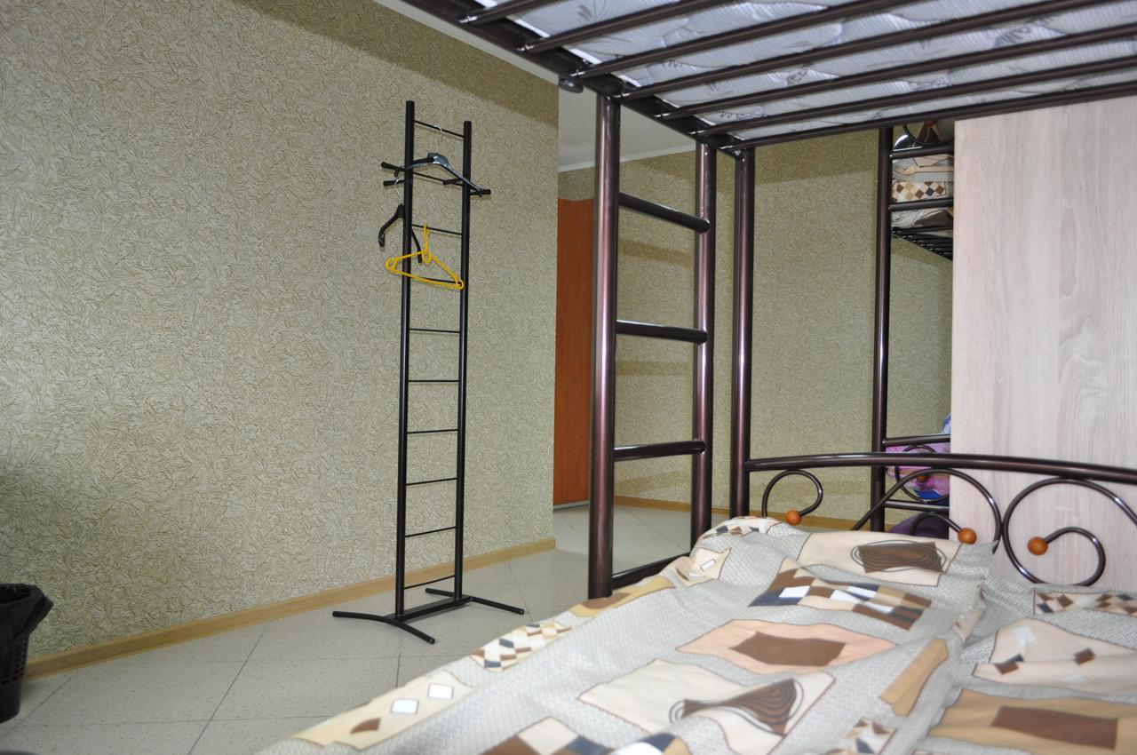 Hostel Bayit Кременчук Екстер'єр фото