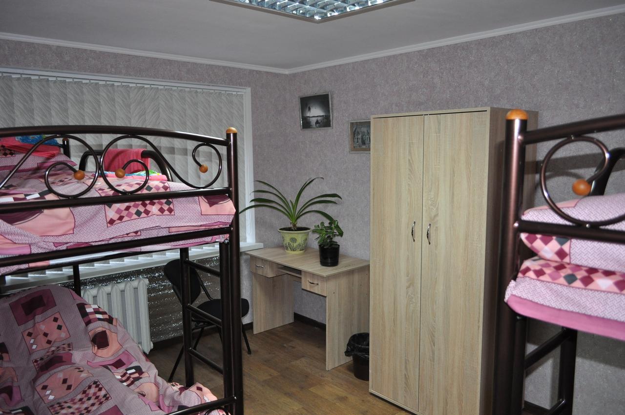 Hostel Bayit Кременчук Екстер'єр фото